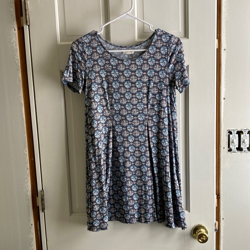 Blue patterned mid thigh dress